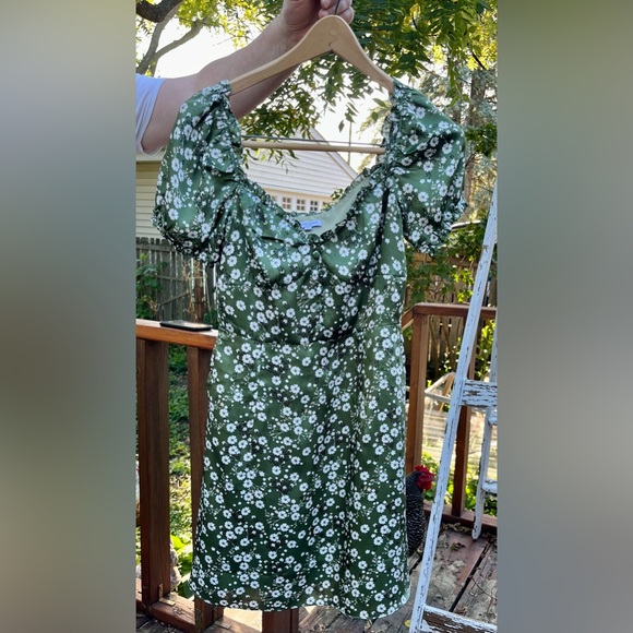 Petite Studio Dresses & Skirts - Petite Studio Green Floria Silk-blend Dress S